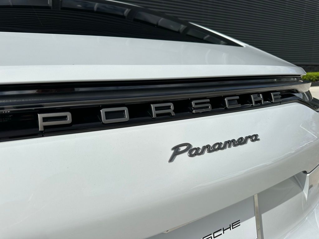Thumbnail: 2023 Porsche Panamera - 14