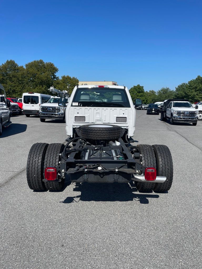 2025 Ford F-600 Chassis XL