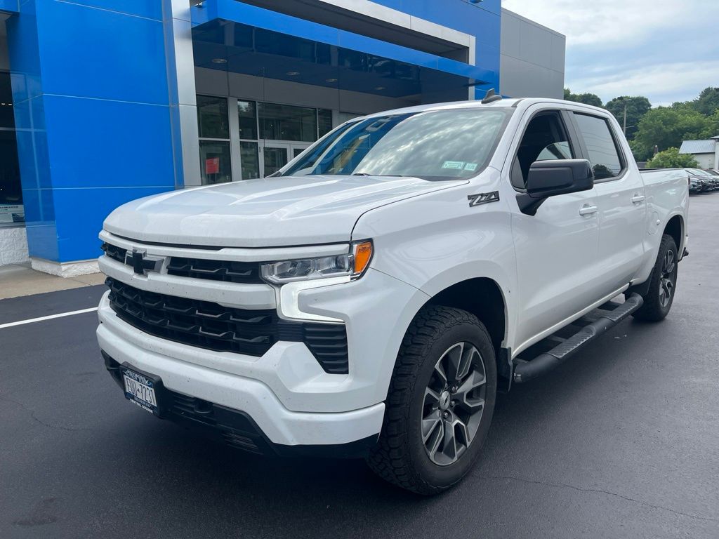 Summit White 2023 Chevrolet Silverado 1500 Pickup Truck Four-Wheel Drive Automatic