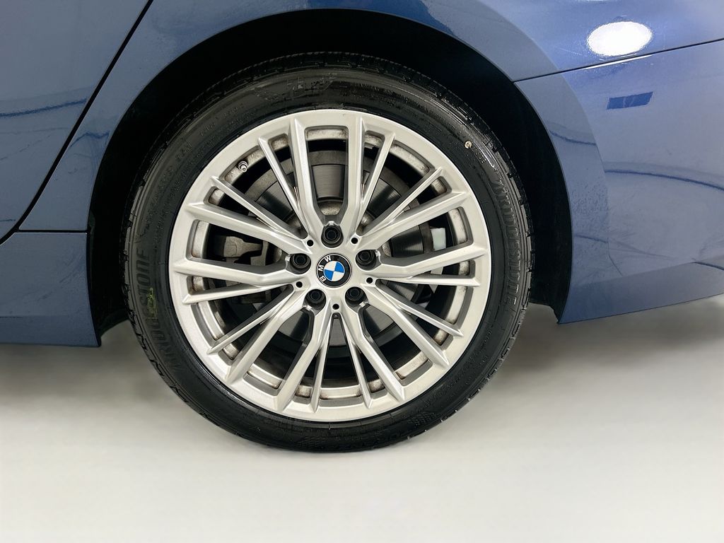 Thumbnail: 2024 BMW 3 Series - 30