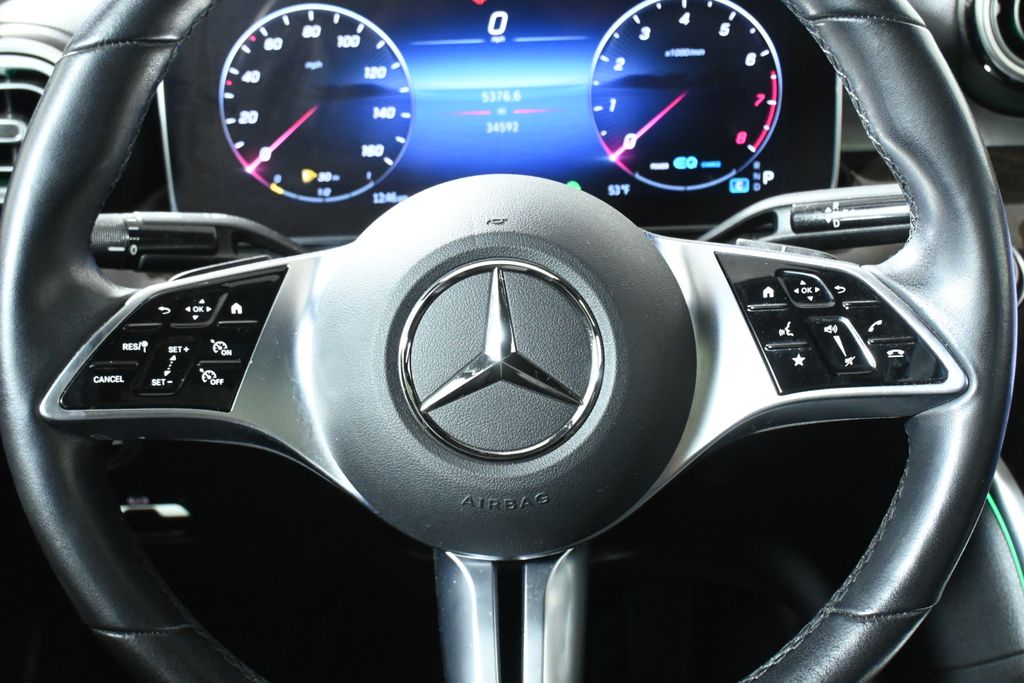 Thumbnail: 2022 Mercedes-Benz C-Class - 19