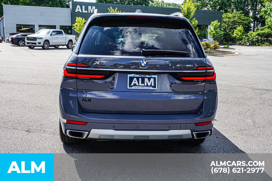 Used 2024 Black BMW xDrive40i image 11