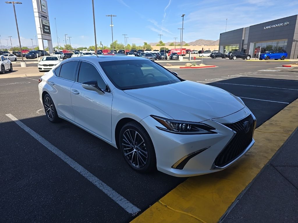 2022 Lexus ES Hybrid 300h 3