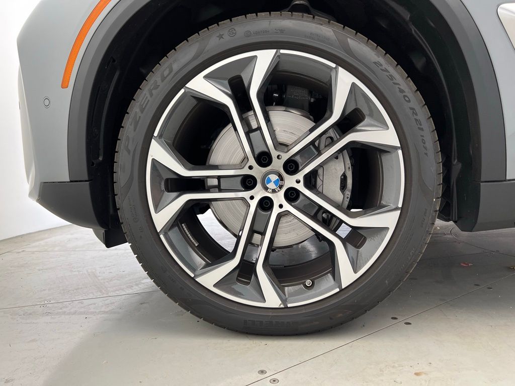 Thumbnail: 2025 BMW X5 - 23