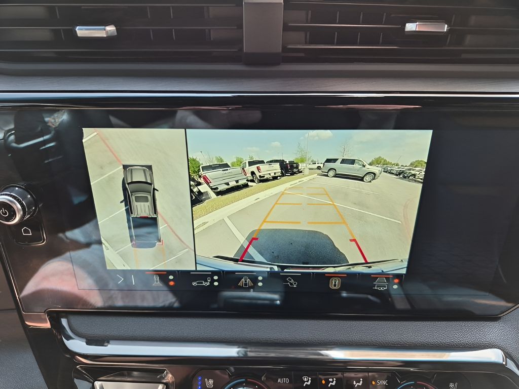 Used 2025 White GMC AT4 image 45