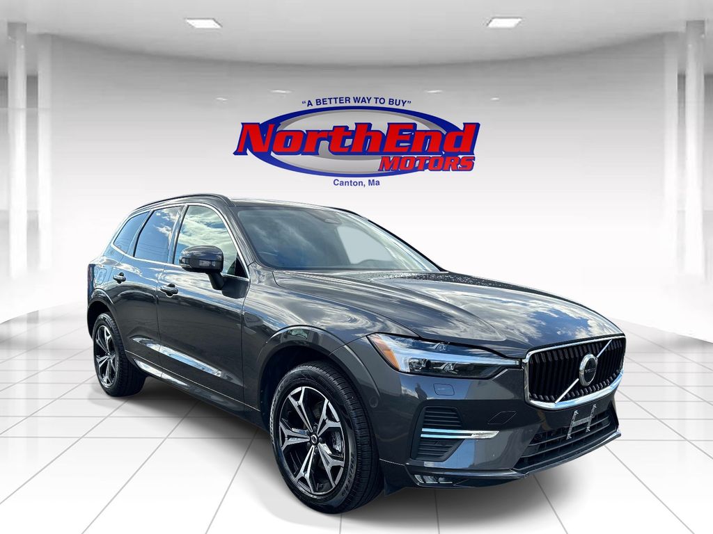 Platinum Gray Metallic 2022 Volvo XC60 B5 Momentum AWD SUV / Crossover All-Wheel Drive Automatic