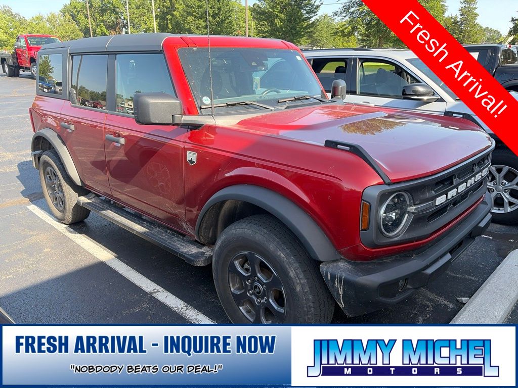 Hot Pepper Red Metallic Tinted Clearcoat 2023 Ford Bronco SUV / Crossover Four-Wheel Drive Automatic