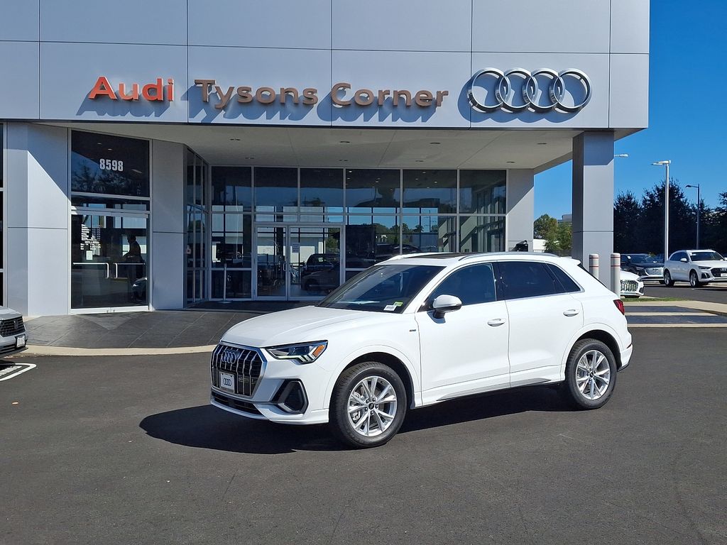 2024 Audi Q3  -
                Vienna, VA