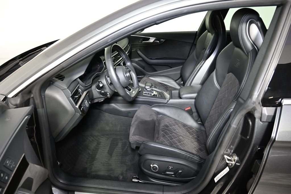 Thumbnail: 2019 Audi S5 - 14