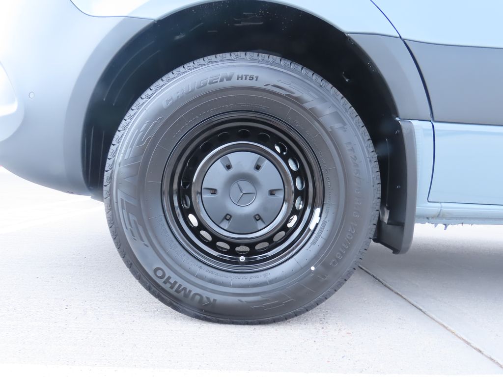 Thumbnail: 2025 Mercedes-Benz Sprinter - 28