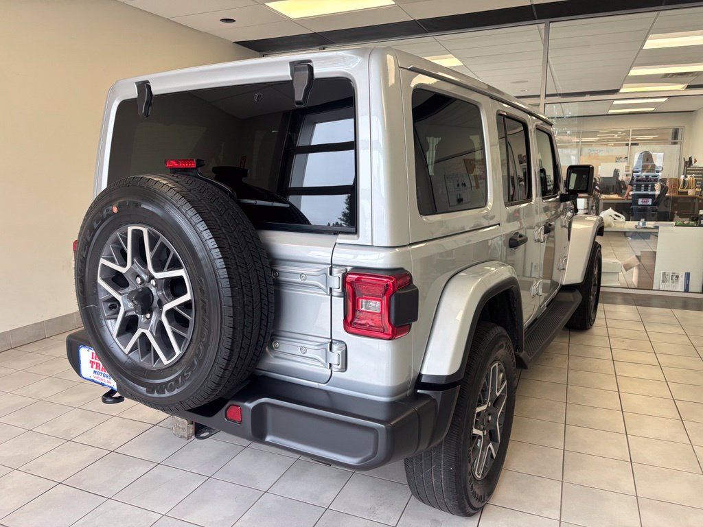 Used 2024 Jeep Wrangler SUV