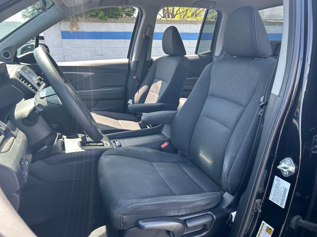 2019 Honda Ridgeline Sport 17