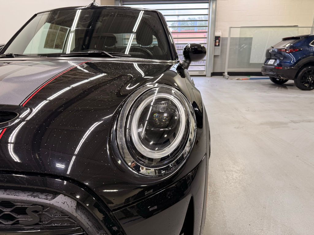 2022 MINI Cooper S 9