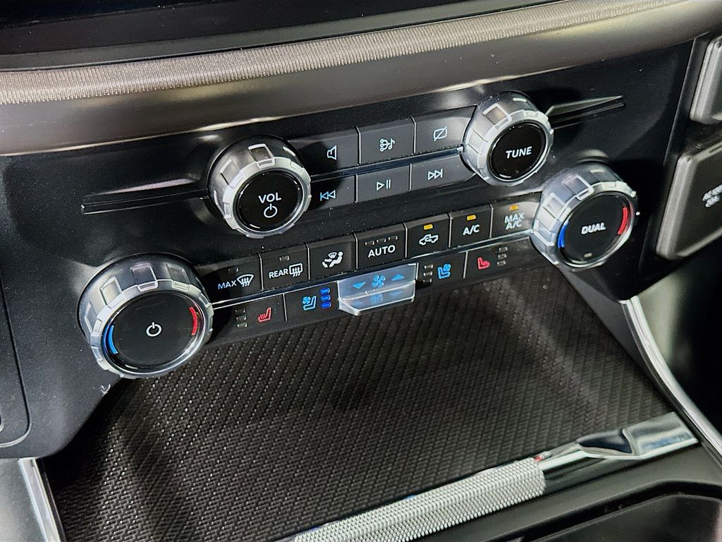 2023 Ford F-150 Raptor 16