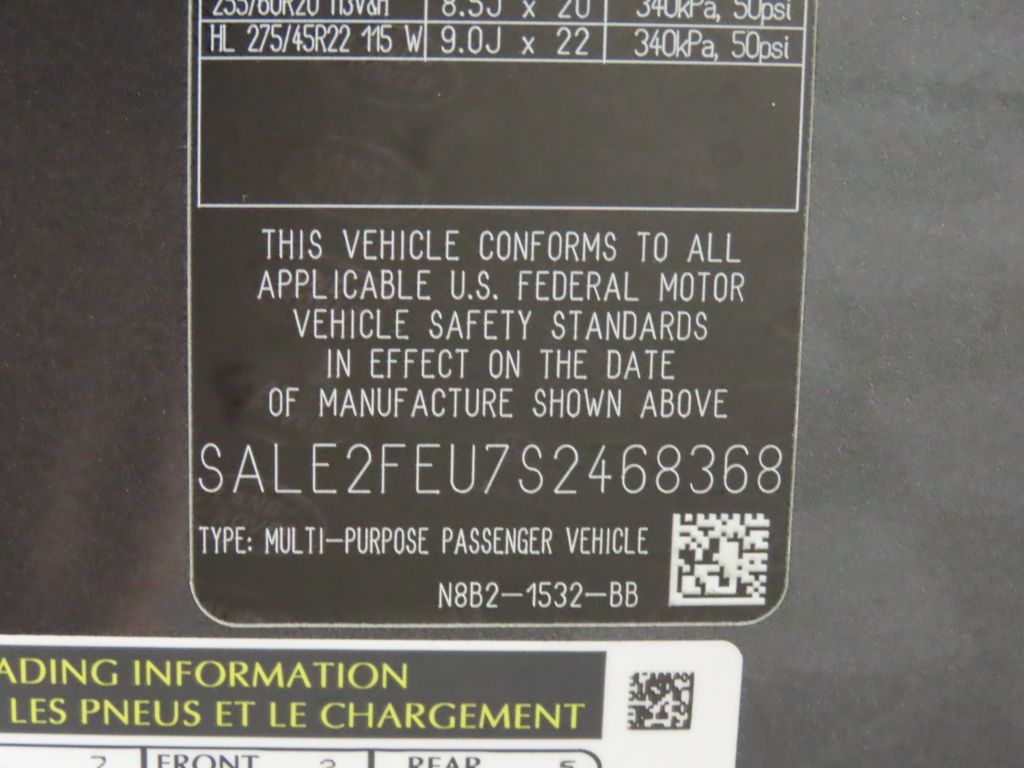 Thumbnail: 2025 Land Rover Defender - 32