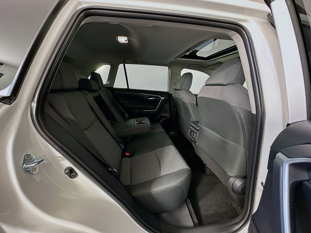 Thumbnail: 2025 Toyota RAV4 - 27