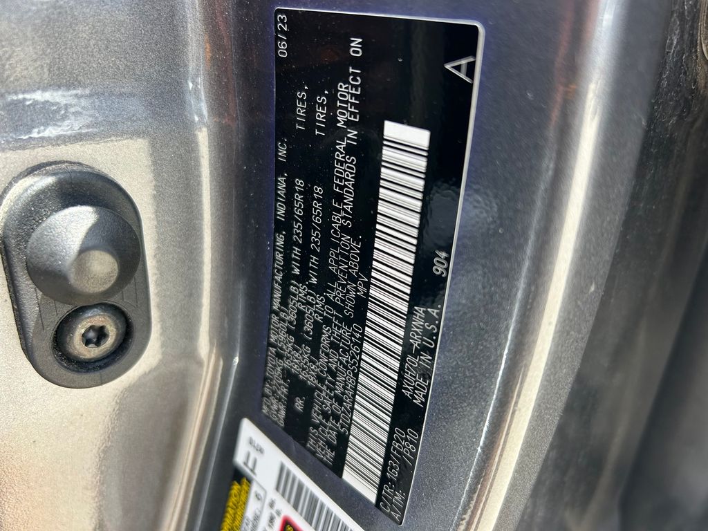 Used 2023 Toyota Highlander Hybrid SUV