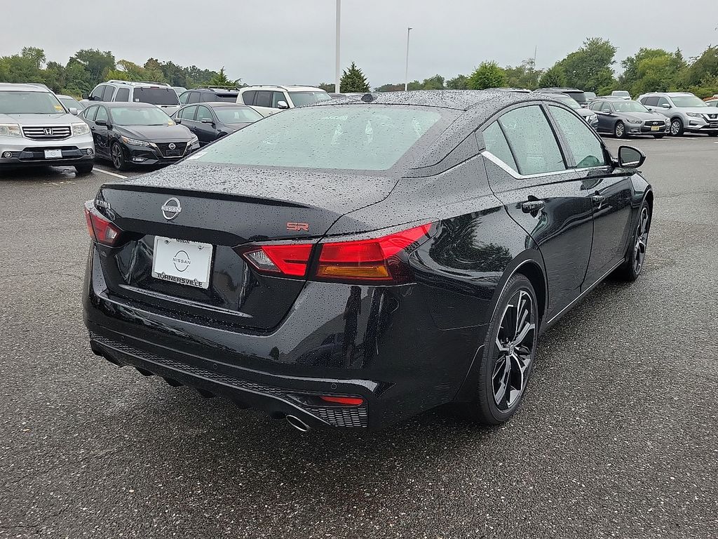 Thumbnail: 2025 Nissan Altima - 4