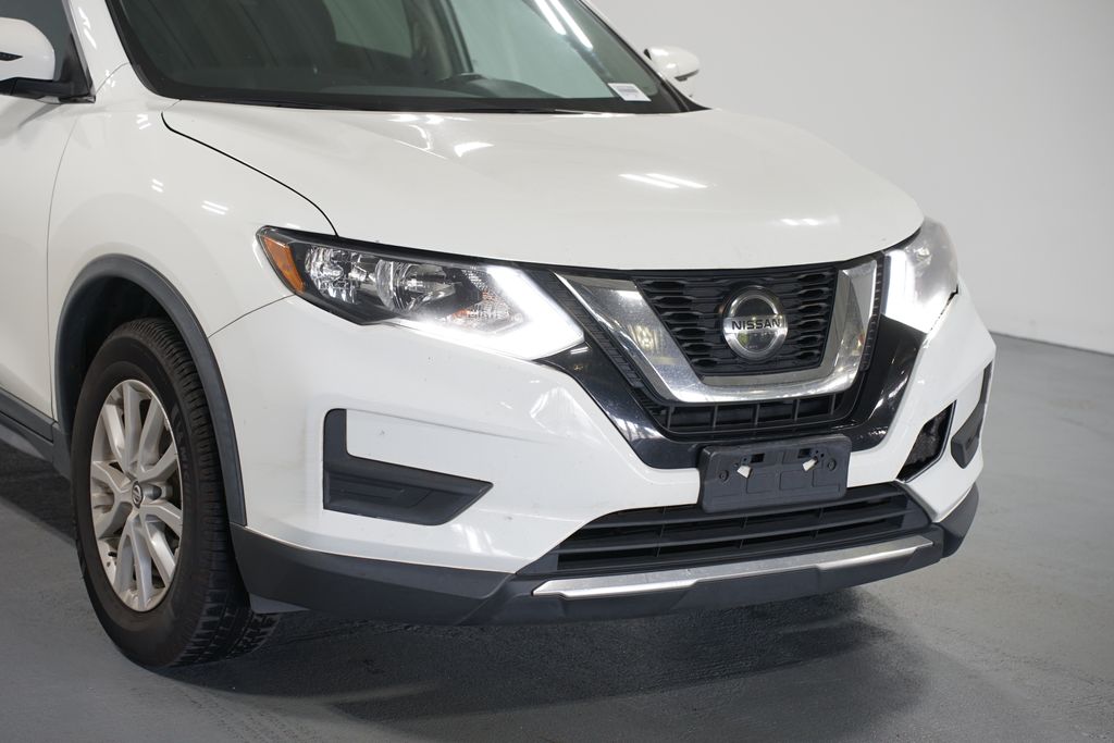 Thumbnail: 2018 Nissan Rogue - 4