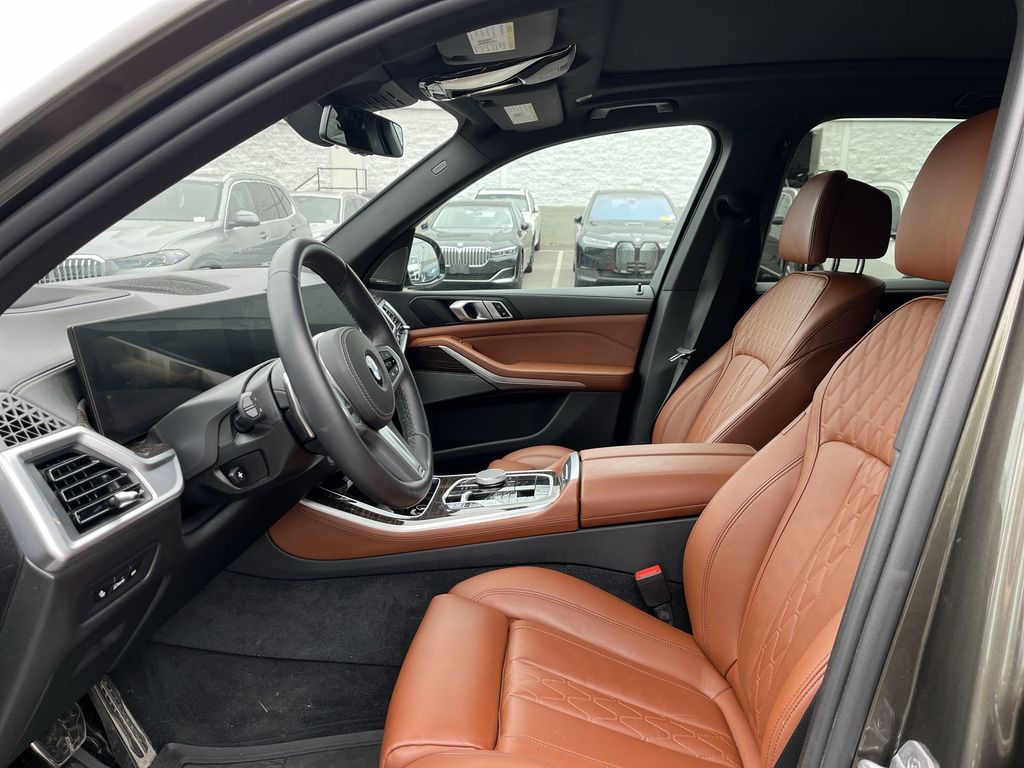 Thumbnail: 2024 BMW X5 - 11