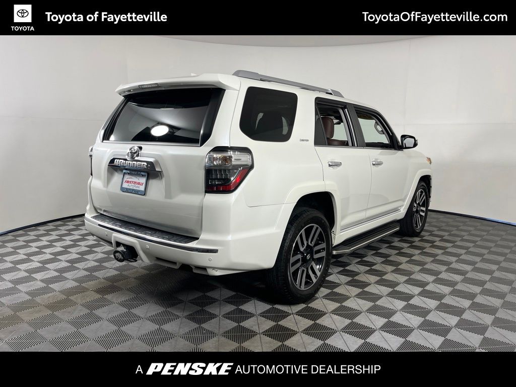 Thumbnail: 2020 Toyota 4Runner - 15