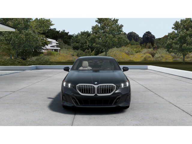 Thumbnail: 2026 BMW 5 Series - 3
