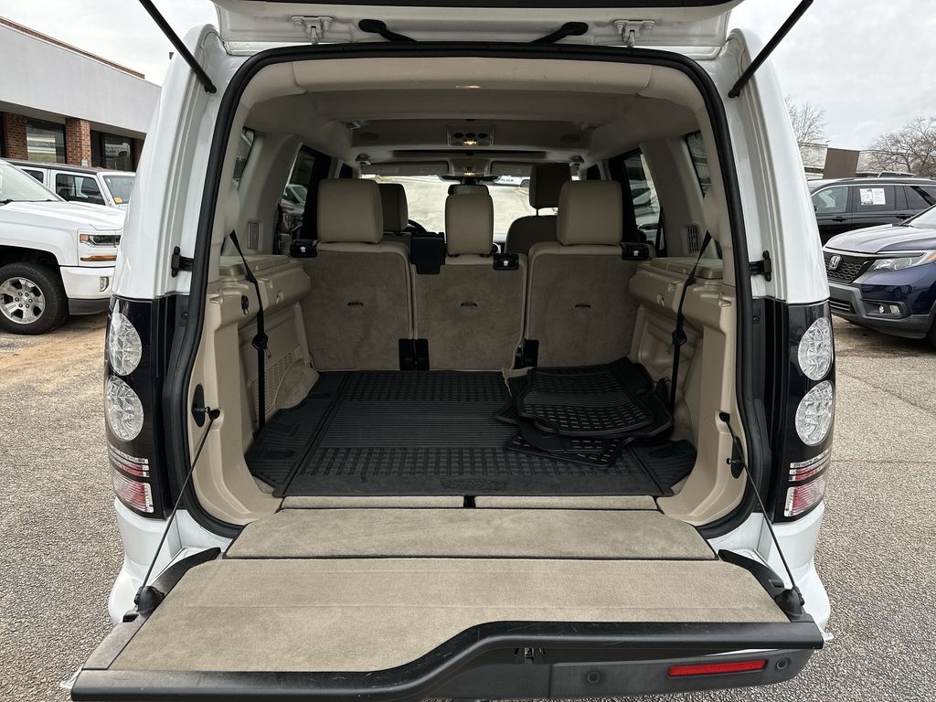 2016 Land Rover LR4 HSE  at Ultimate Motorsports