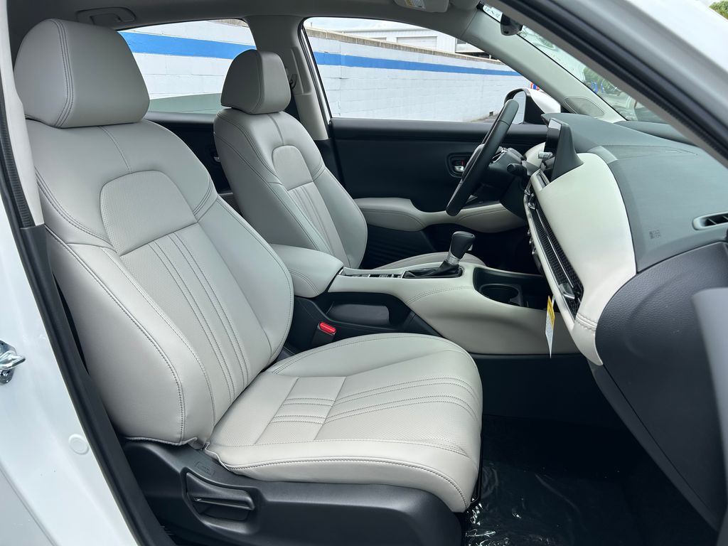 Thumbnail: 2027 Honda HR-V - 24