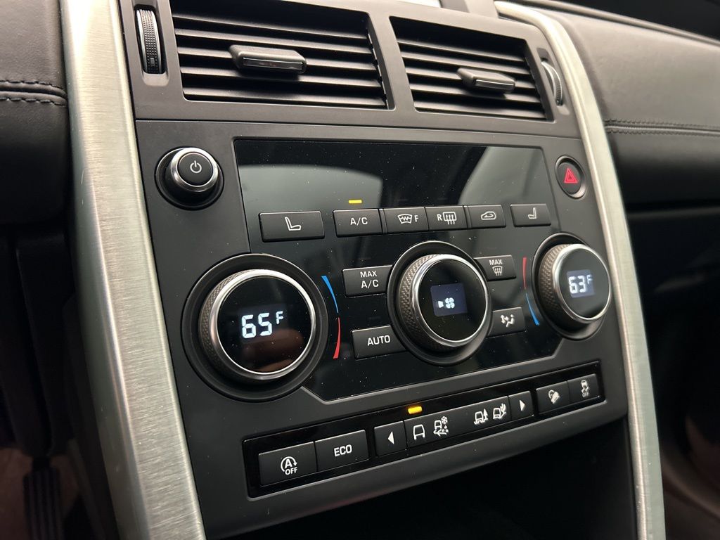 Thumbnail: 2019 Land Rover Discovery Sport - 20