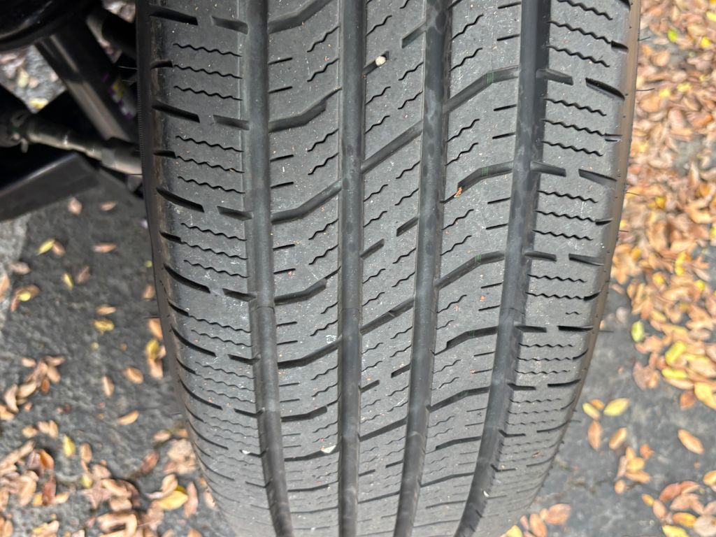 Thumbnail: 2025 Toyota Tacoma - 27