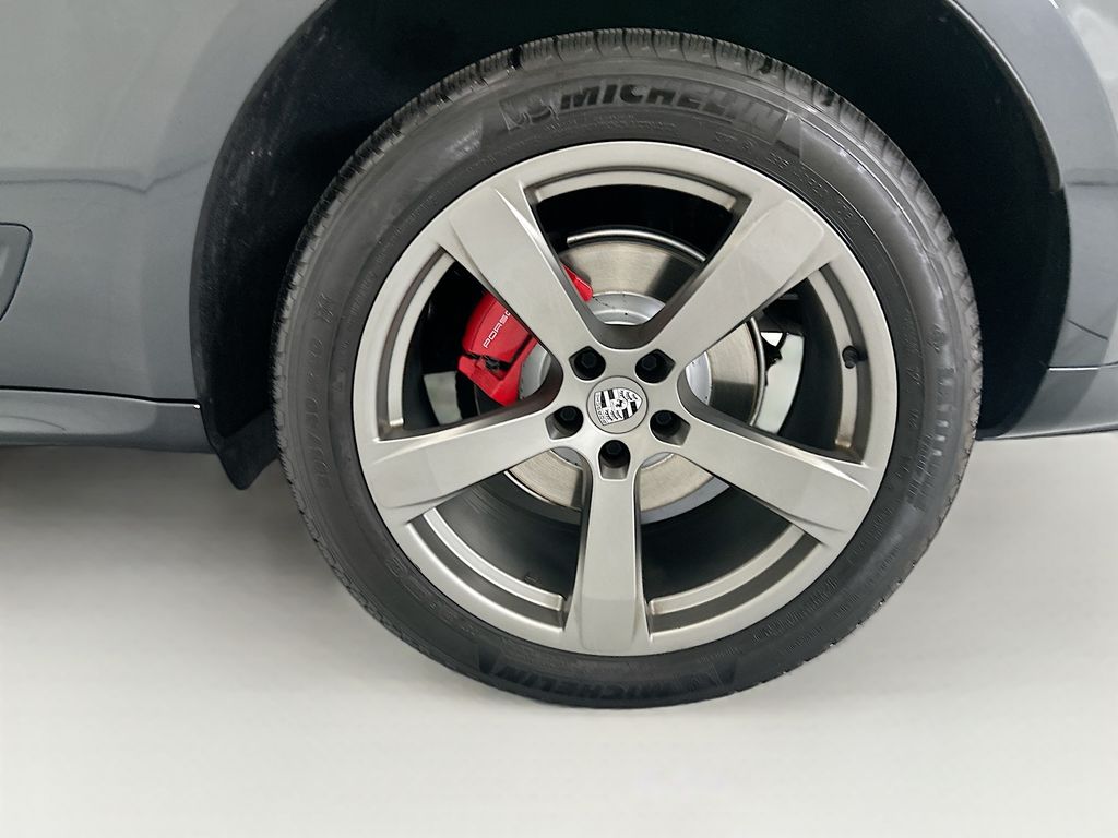 Thumbnail: 2023 Porsche Macan - 31