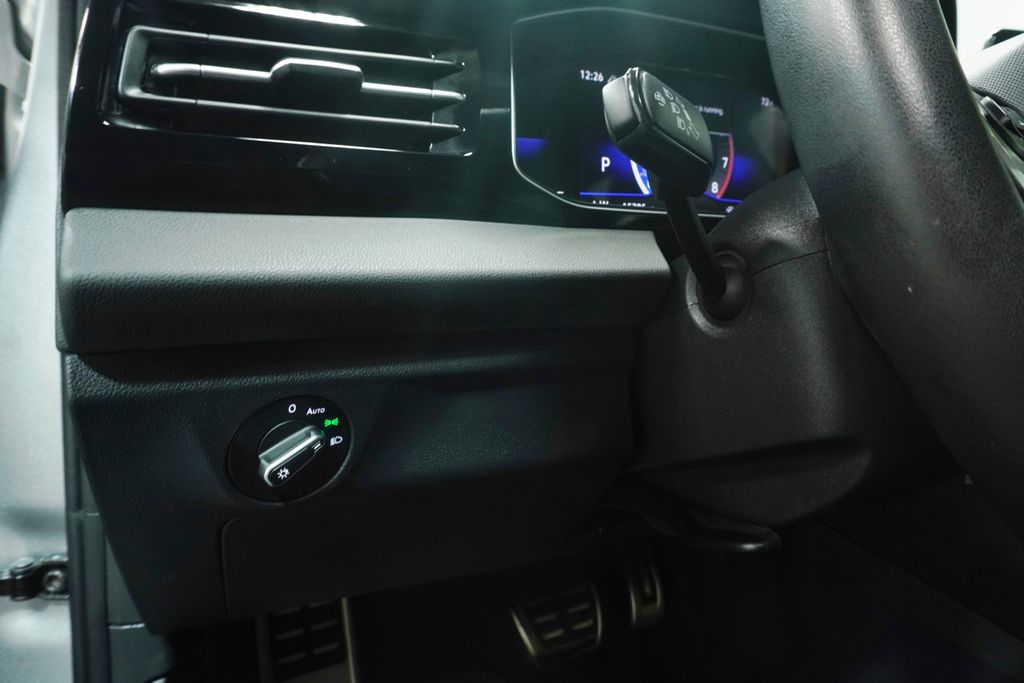 2026 Volkswagen Jetta Sport - Photo 19