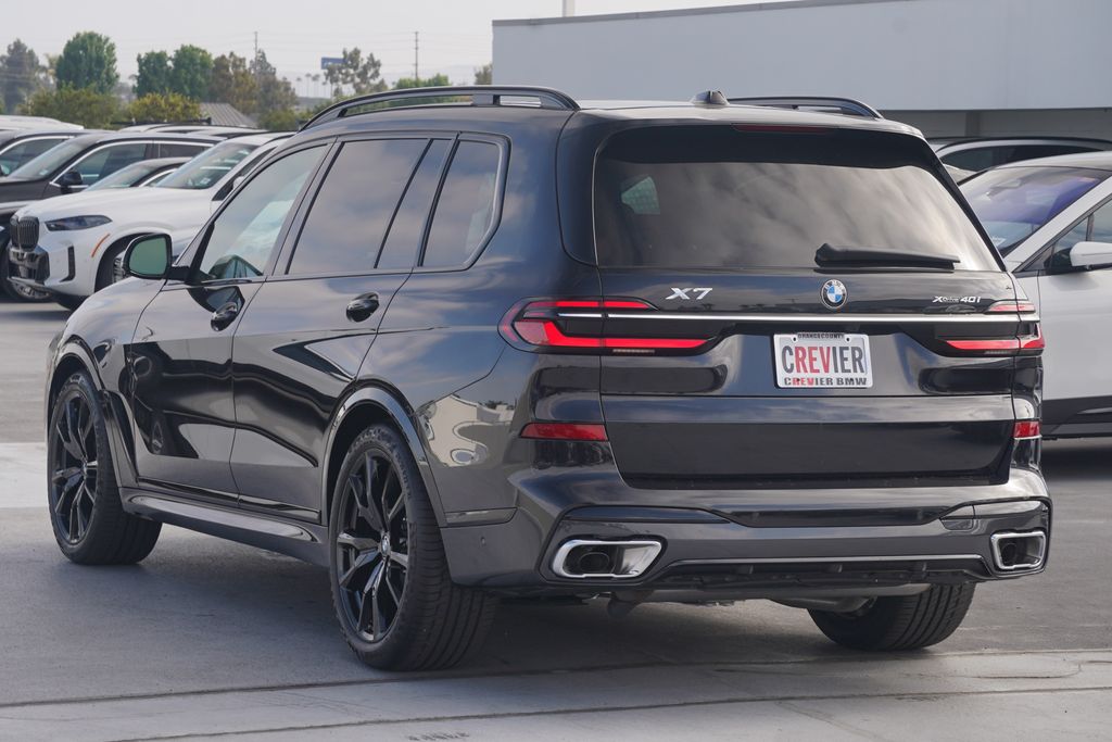 2025 BMW X7 xDrive40i 7