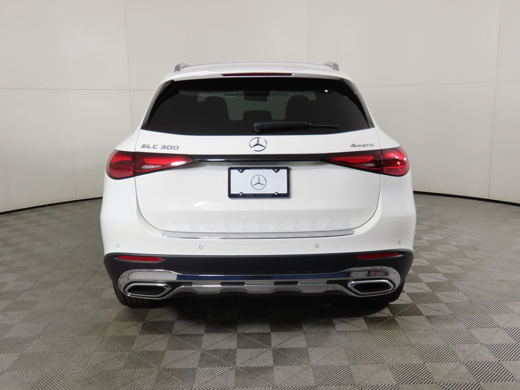 2025 Mercedes-Benz GLC 300 6