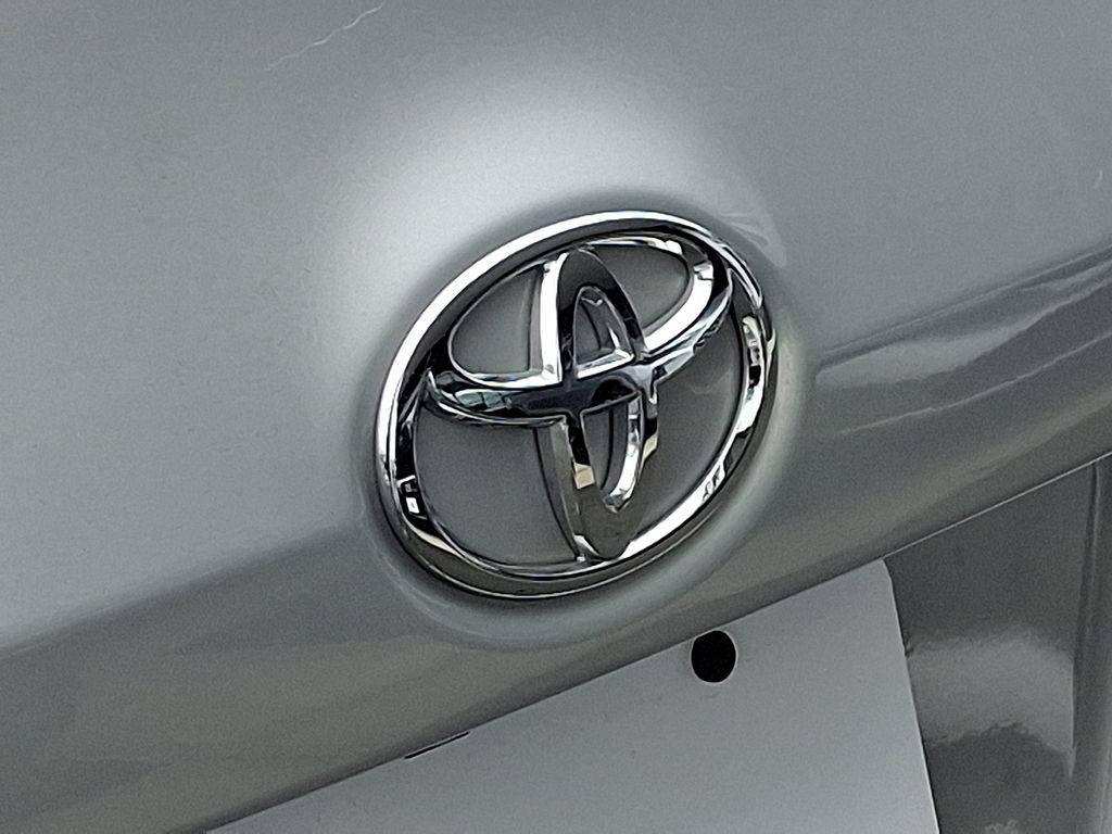 Thumbnail: 2015 Toyota Corolla - 30