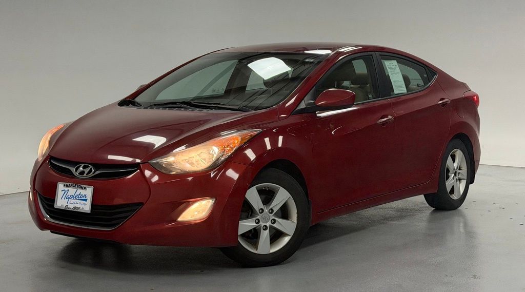 Red Allure 2013 Hyundai Elantra GLS FWD Sedan Front-Wheel Drive 6-Speed Automatic Overdrive