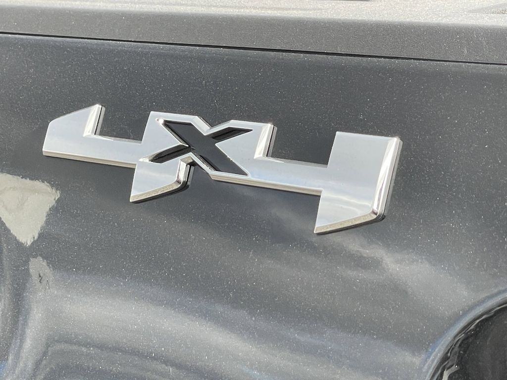 new 2025 GMC Sierra 2500HD car, priced at $75,148