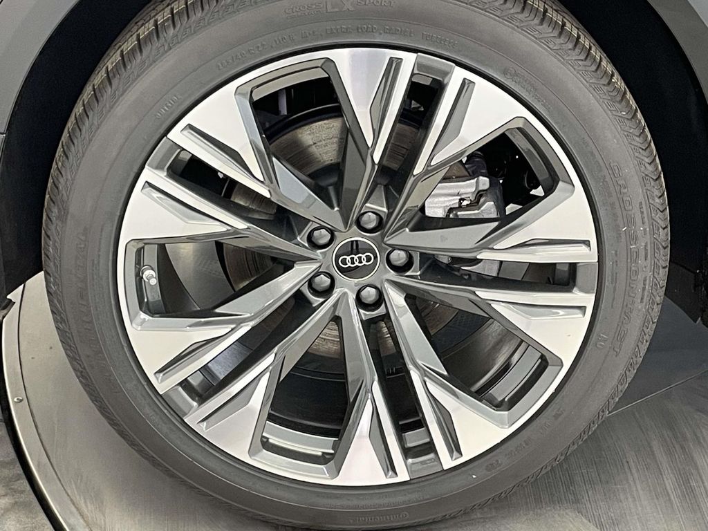 2026 Audi Q8  Black at Audi Porsche Sewickley