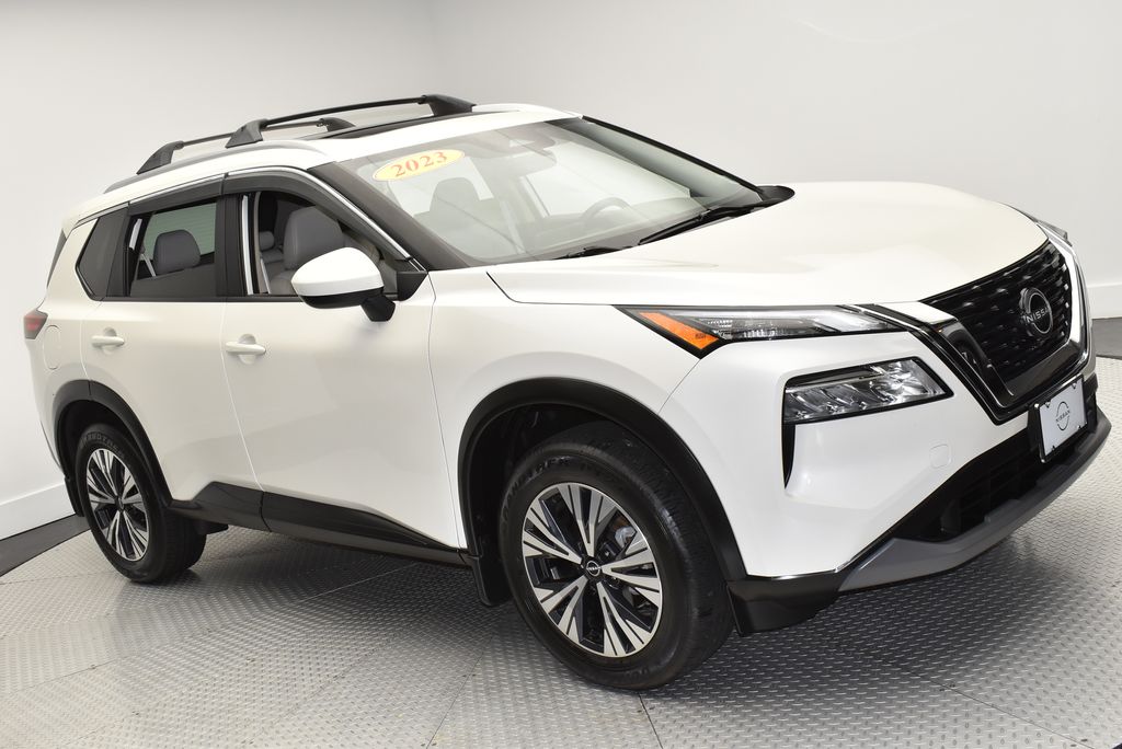 Thumbnail: 2023 Nissan Rogue - 3
