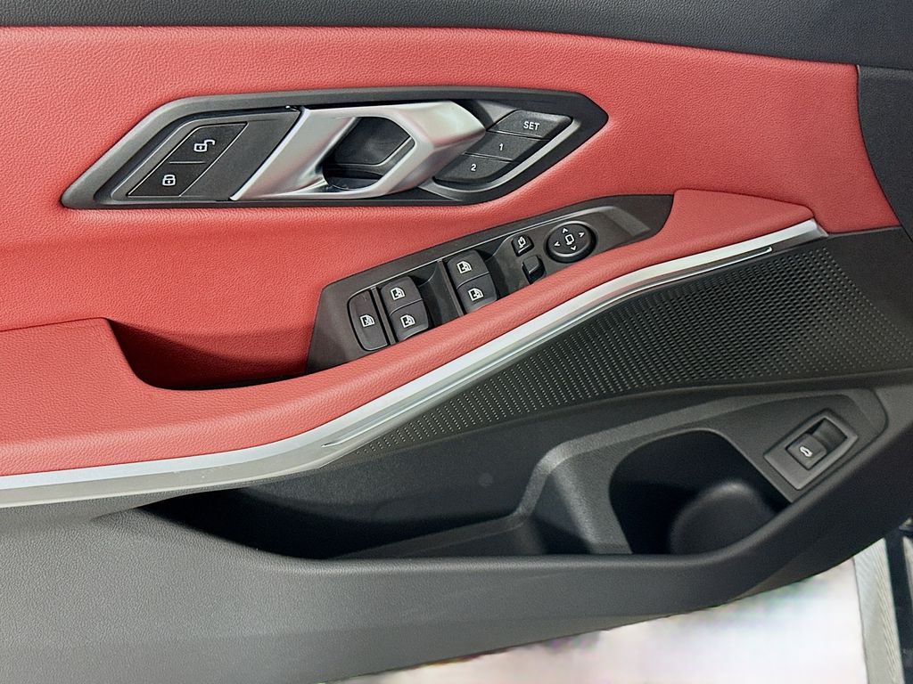 Thumbnail: 2026 BMW 3 Series - 20