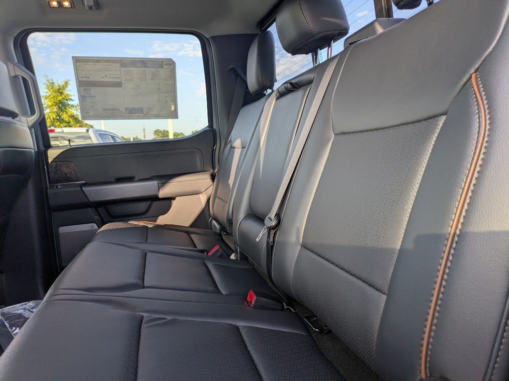 2026 Ford F-350 Super Duty LARIAT
