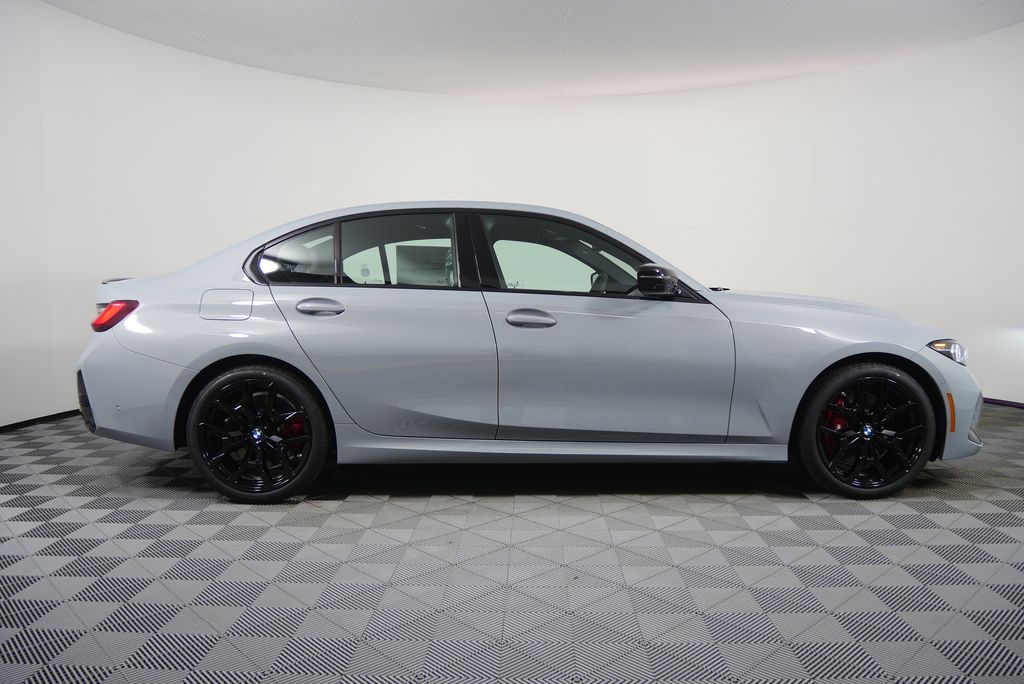 Thumbnail: 2026 BMW 3 Series - 2