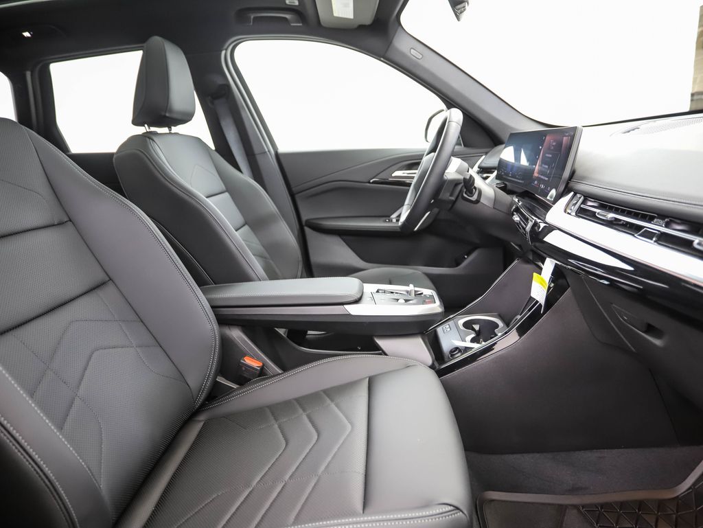 Thumbnail: 2025 BMW X1 - 30