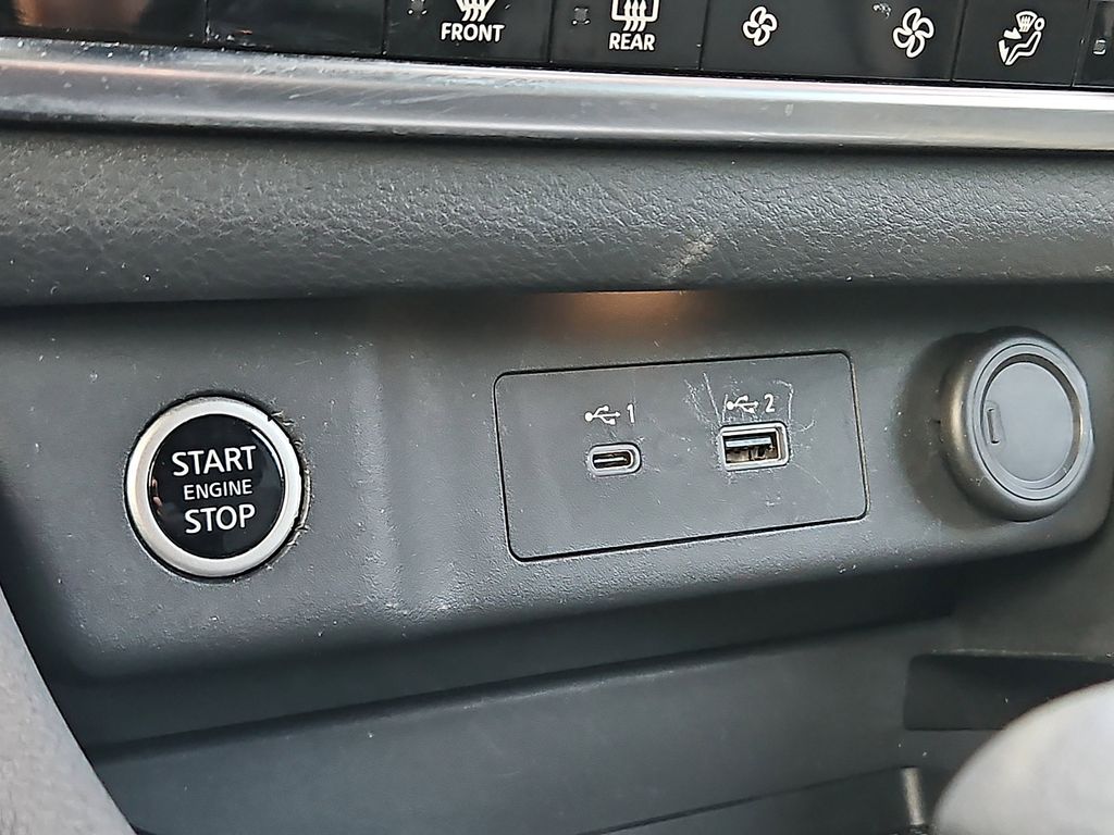 Thumbnail: 2022 Nissan Rogue - 17