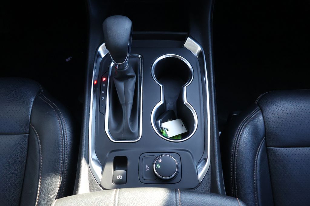 Thumbnail: 2021 Chevrolet Traverse - 19