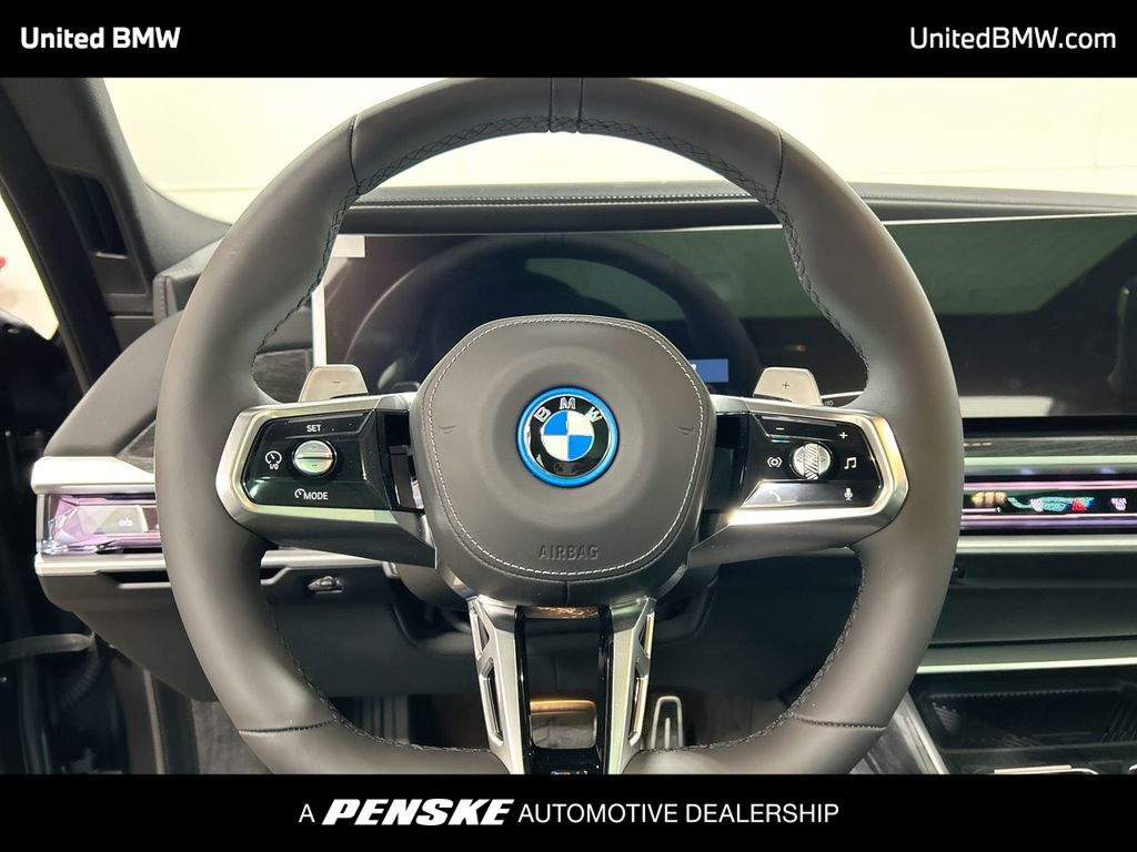 Thumbnail: 2026 BMW 7 Series - 14