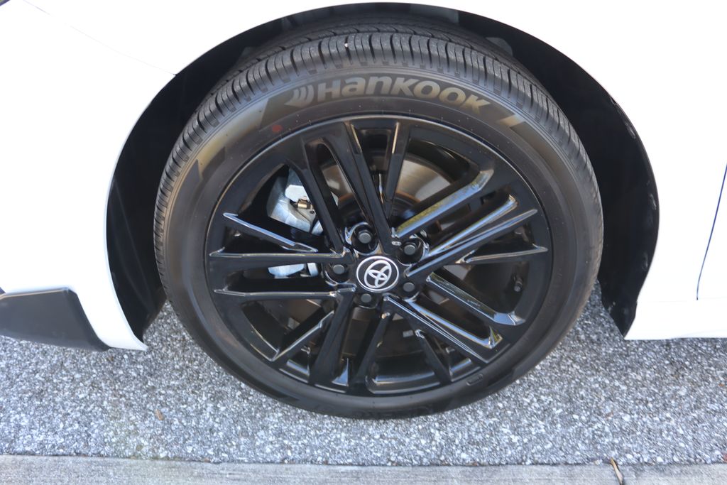 Thumbnail: 2025 Toyota Camry - 4