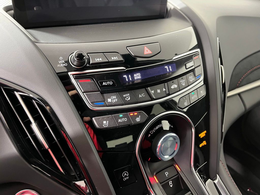 Thumbnail: 2026 Acura RDX - 32