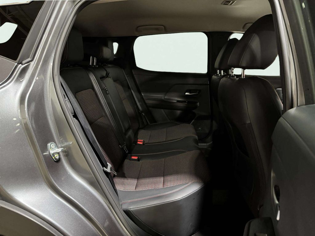 Certified Used 2025 Gun Metallic Nissan SR image 26