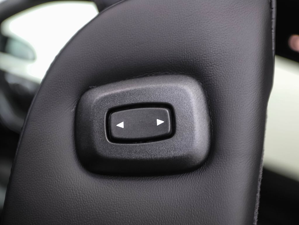 Thumbnail: 2026 BMW X7 - 26